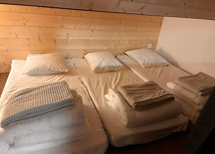 Renove T2 Mezzanine Formigueres, 10 Pers, Proche Commerces - Fr-1-758-46 *